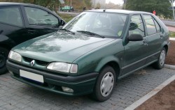 renault-19
