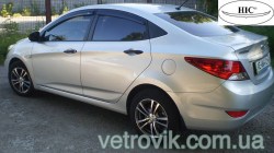 hyundai-accent-2010-3