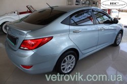 hyundai-accent-2010