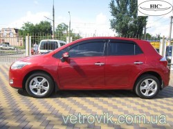 toyota-auris-07-12