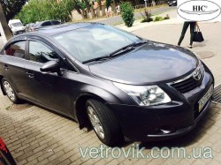 toyota-avensis-2009--sedan-1