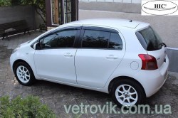 toyota_yaris-06-11-hb